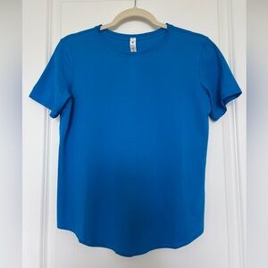 lululemon athletica Blue high neck Run& Train Tee Short Sleeve Crew NWT size 6